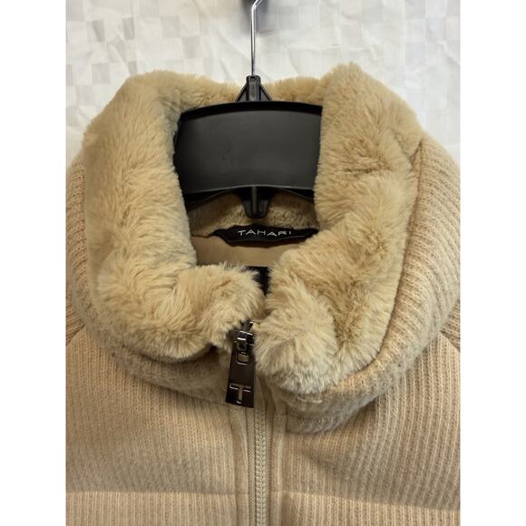 Tahari Women’s Size XL Beige Camel Puffer Jacket Sherpa Collar - Picture 2 of 7